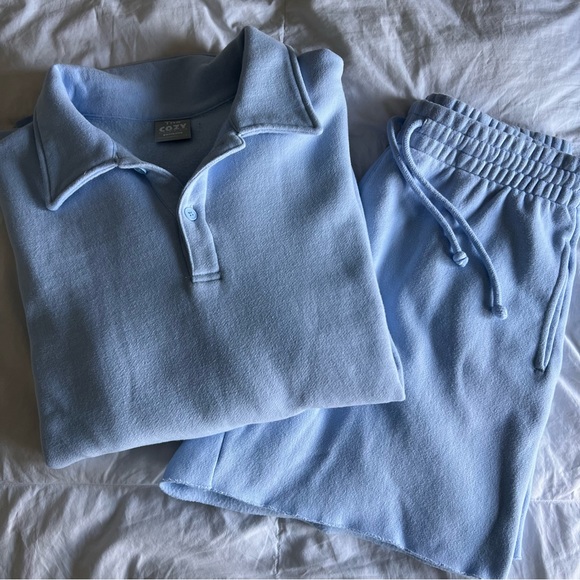 ‼️SOLD‼️TNA Sweatsuit - Picture 2 of 4